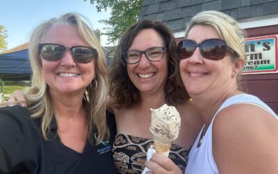 Ardent Staffing represented to enjoying a little ice cream to break the 90 degree heat. Thank you @sue.gordon and @movewithgary and @lamacchiarealty and @uhlmansicecream #ardentblog