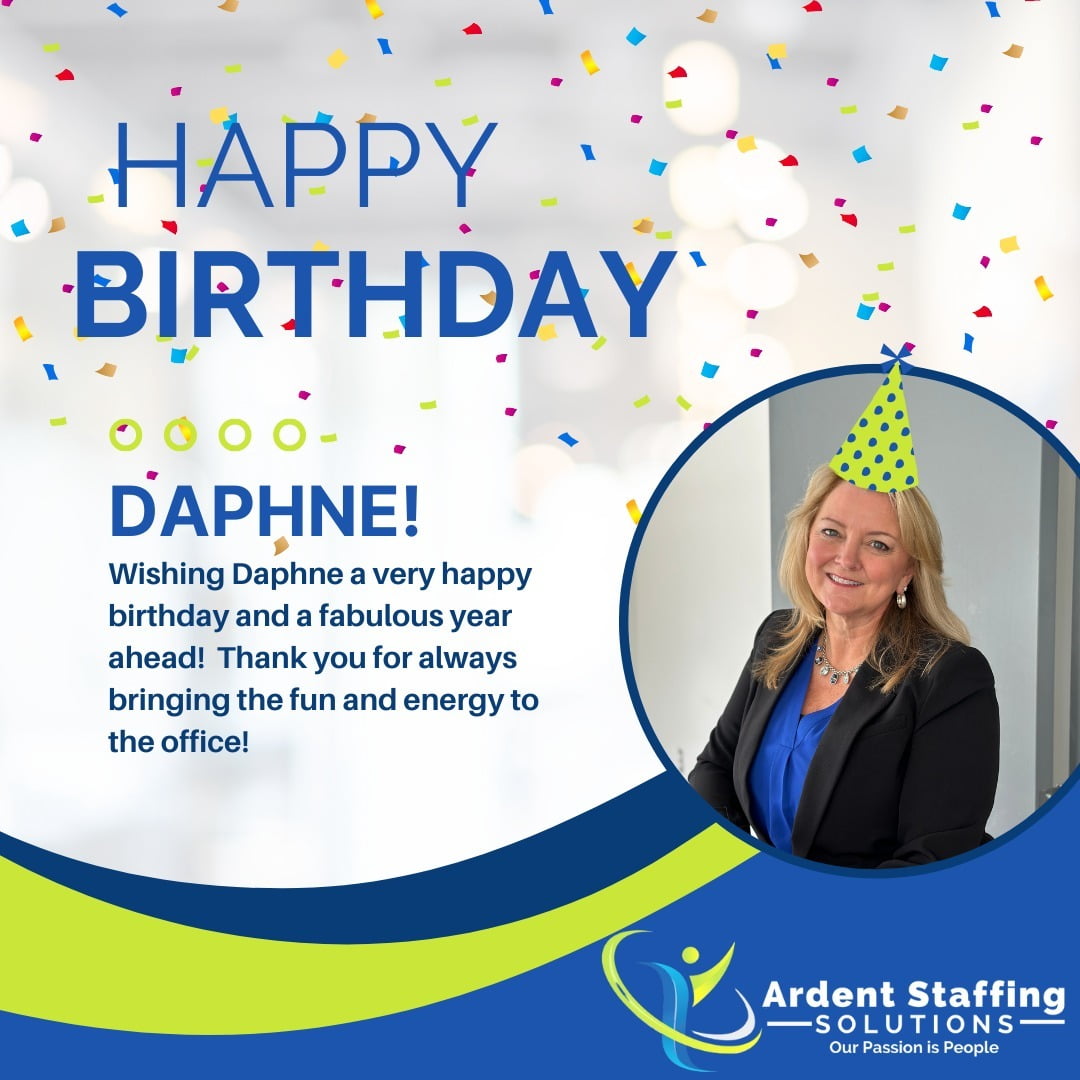 If you see Daphne tooday please scream happy birthday!🥂🥳