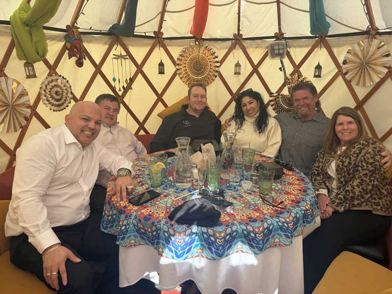 temp agency services massachusetts - photo of the Ardent team at a fun team dinner!